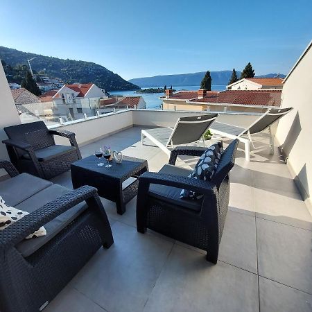 Villa Luni Блаце Экстерьер фото