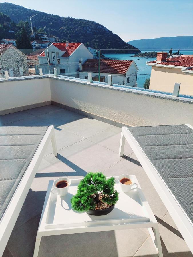 Villa Luni Блаце Экстерьер фото